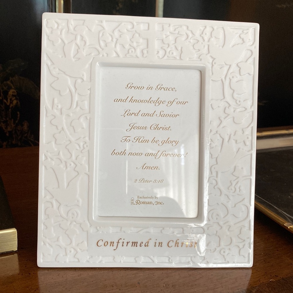 Porcelain Confirmation Photo Frame - Picture 2 of 4